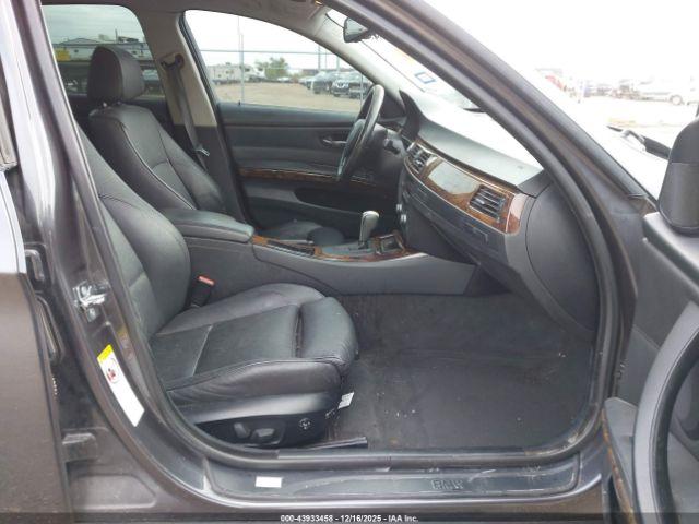 BMW 3 Series Image 11