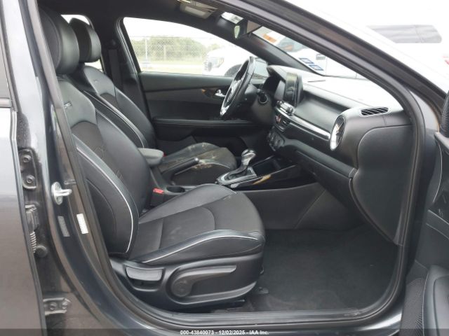 Kia Forte Gt-line Image 4