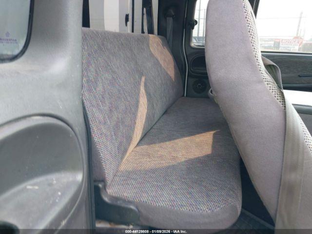 Dodge Ram 3500 St Image 12