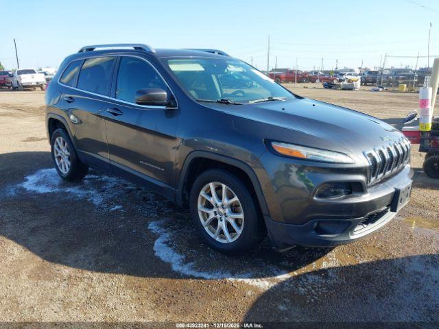  Salvage Jeep Cherokee
