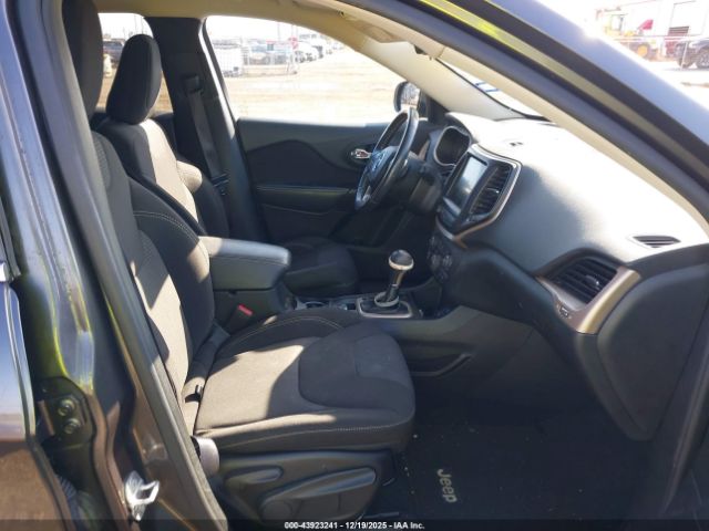 Jeep Cherokee Latitude Image 4